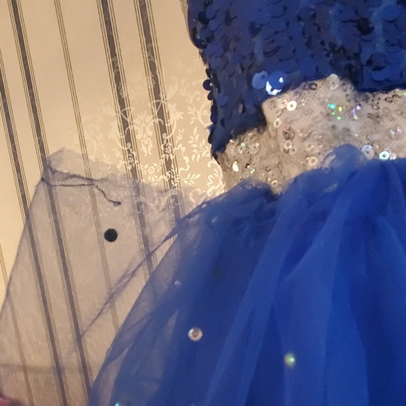 HOST PICK Little Girls Blue & Silver Dance Costume - Picture 3 of 8